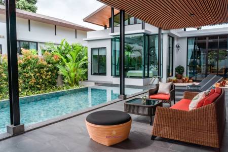 Spacious 4 bed pool villa | NAIHARN