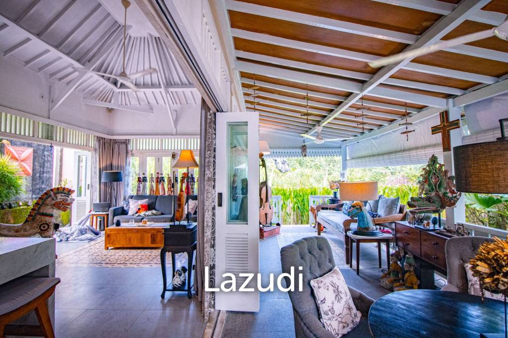 Great Colonial Villa 3 bedrooms fully furnished in Tubak Bayuh Badung