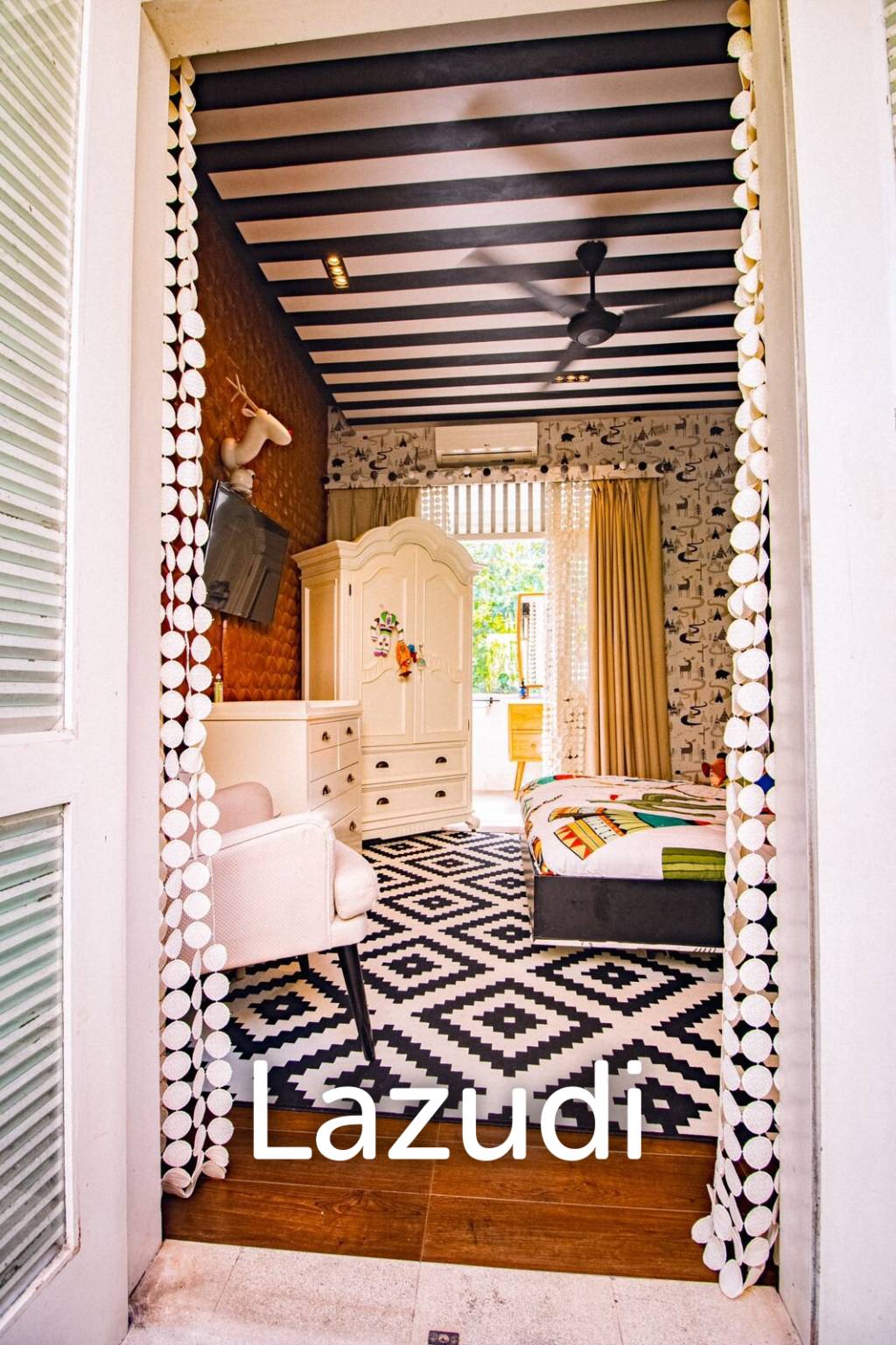 Great Colonial Villa 3 bedrooms fully furnished in Tubak Bayuh Badung