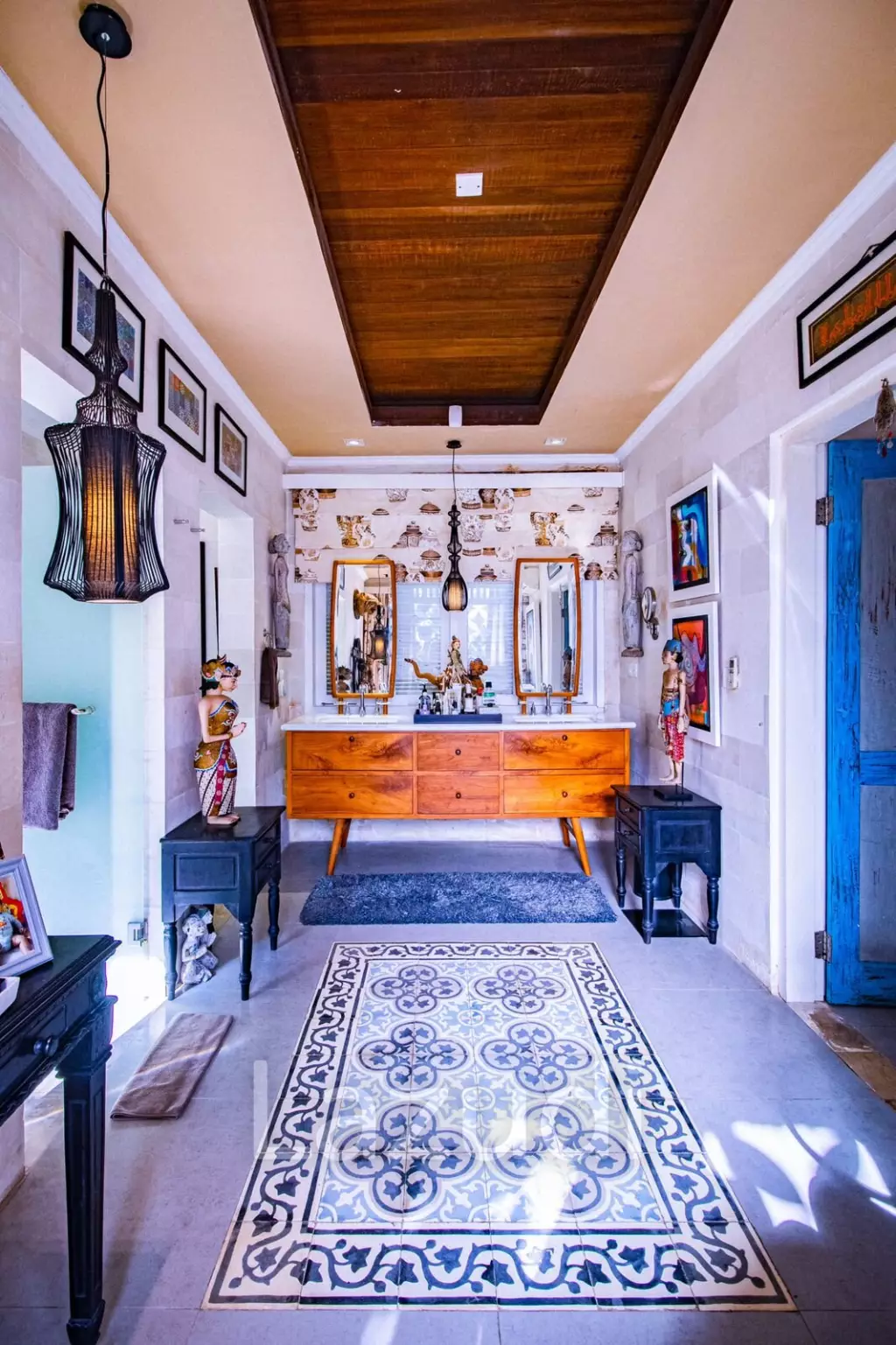 Great Colonial Villa 3 bedrooms fully furnished in Tubak Bayuh Badung