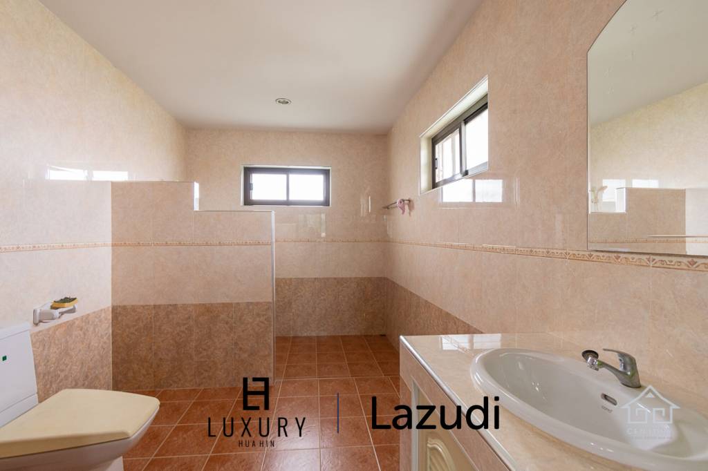 1,628 metro cuadrado 6 ` 3 Baño Villa de Venta