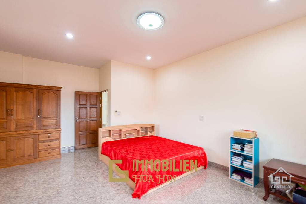 1,628 qm 6 Bett 3 Bad Villa Für Verkauf