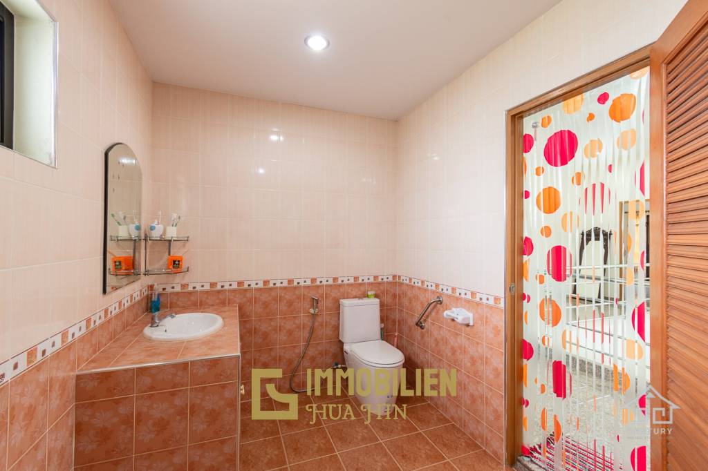 1,628 metro cuadrado 6 ` 3 Baño Villa de Venta