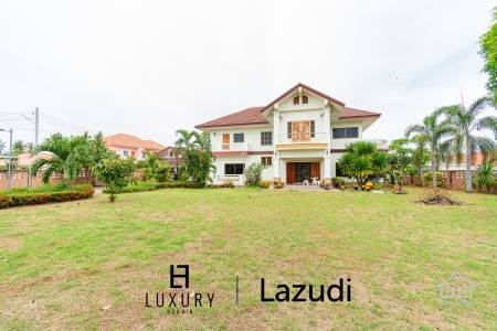 TRADITIONAL 2 STOREY HOUSE  : 6 bed 1 Rai plot