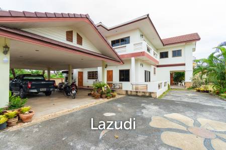 TRADITIONAL 2 STOREY HOUSE  : 6 bed 1 Rai plot