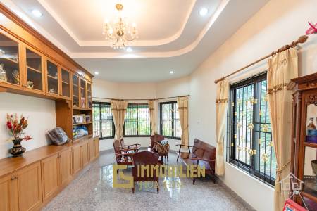 TRADITIONAL 2 STOREY HOUSE  : 6 bed 1 Rai plot