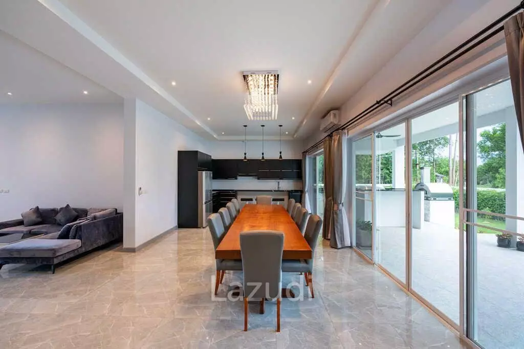 AMARAYA VILLAS : 5 Bedroom Modern Villa On 1 Rai Land