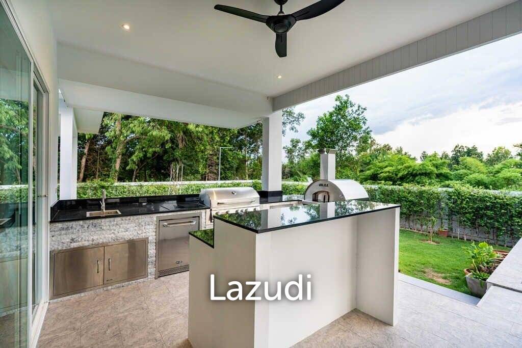 AMARAYA VILLAS : 5 Bedroom Modern Villa On 1 Rai Land