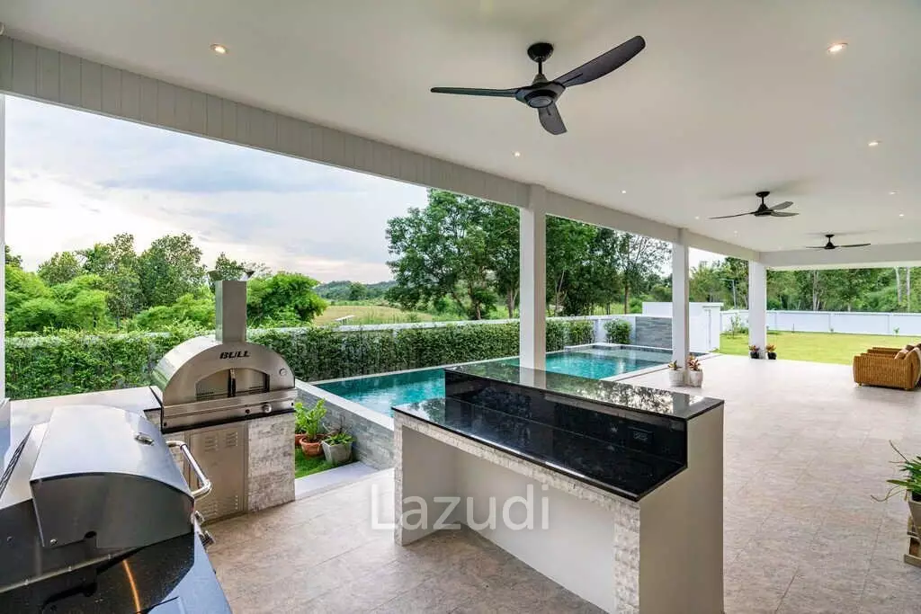 AMARAYA VILLAS : 5 Bedroom Modern Villa On 1 Rai Land