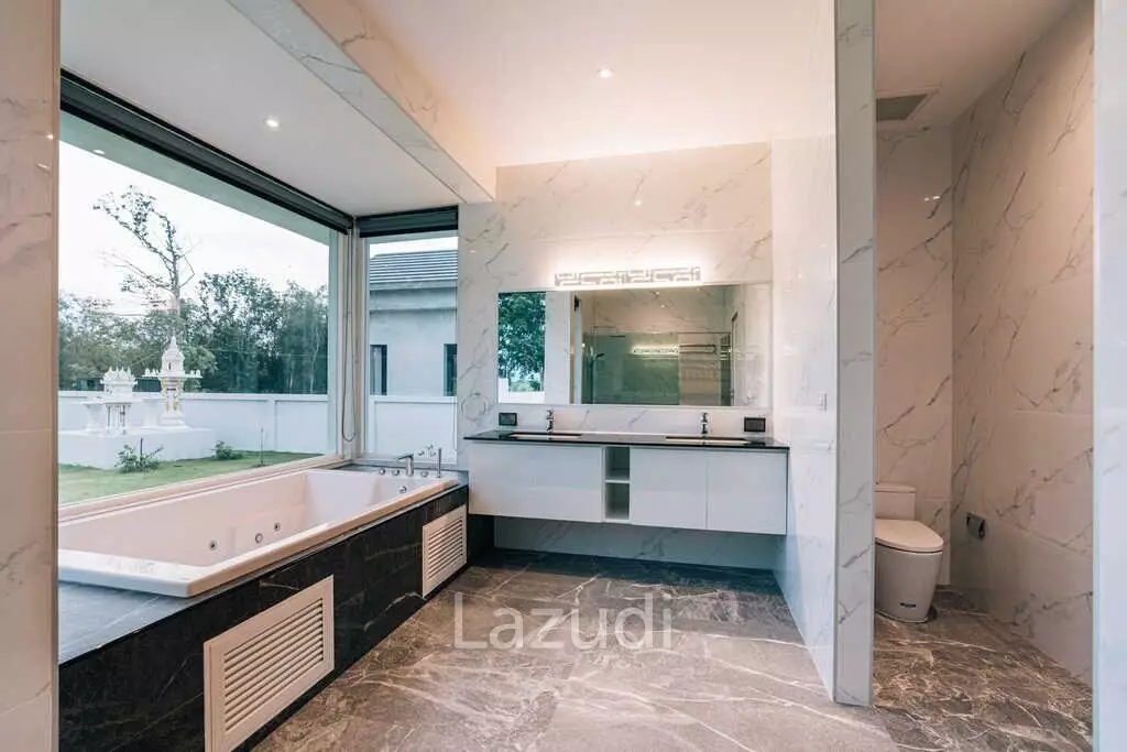 AMARAYA VILLAS : 5 Bedroom Modern Villa On 1 Rai Land