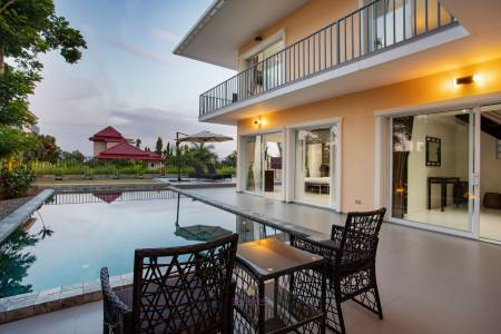 4 bed 5 bath sea view villa - Chalong