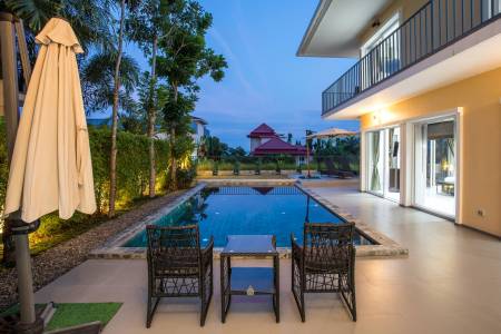 4 bed 5 bath sea view villa - Chalong