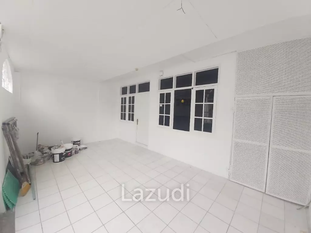 Rumah Dijual di Solo Baru Dekat Hartono Mall Solo, The Park Mall Sukoharjo, Grand Mercure Solo Baru, RS Dr. Oen Solo Baru