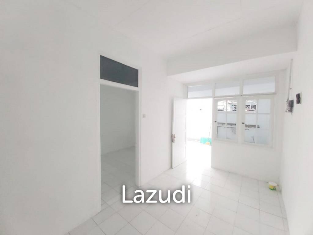 Rumah Dijual di Solo Baru Dekat Hartono Mall Solo, The Park Mall Sukoharjo, Grand Mercure Solo Baru, RS Dr. Oen Solo Baru