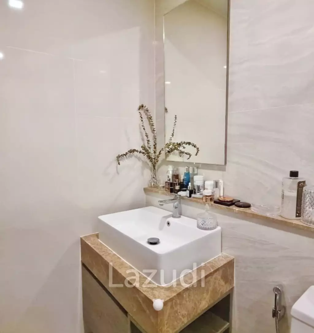 1 Bed 40 SQ.M. Quintara Treehaus Sukhumvit 42