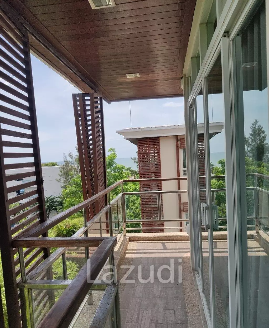 2 Bedrooms 2 Bathrooms 133 SQ.M. Condo For Sale