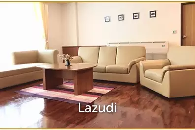 3 Bed 3 Bath 300 SQ.M Aramvej Apartment