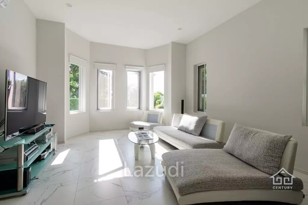 PALM GATE : Lovely 5 bed pool villa