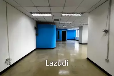 Office For Rent at Column Tower