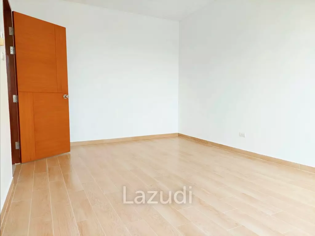 1 Bedroom 1 Bathroom 55 SQ.M. Villa Sathorn