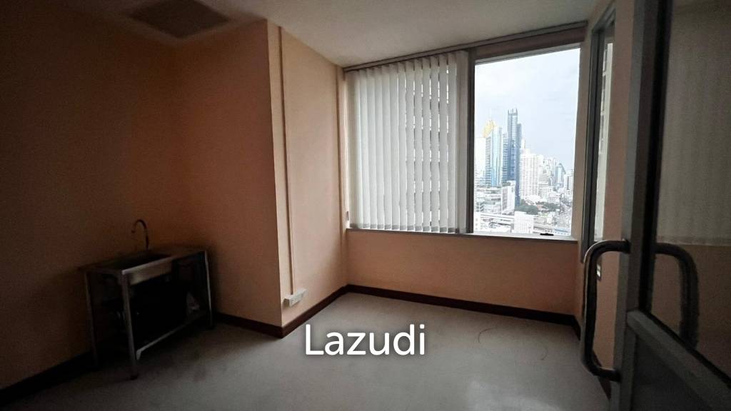 Office For Rent at Column Tower