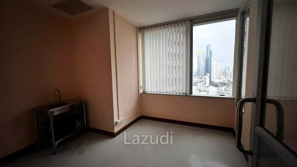 Office For Rent at Column Tower