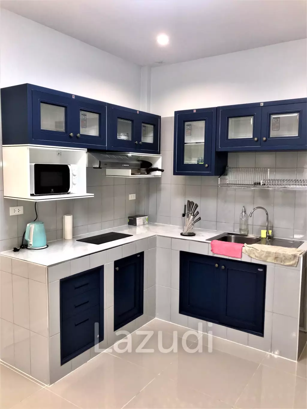 Chutikarn Village: 3 Bed 3 Bath For Rent