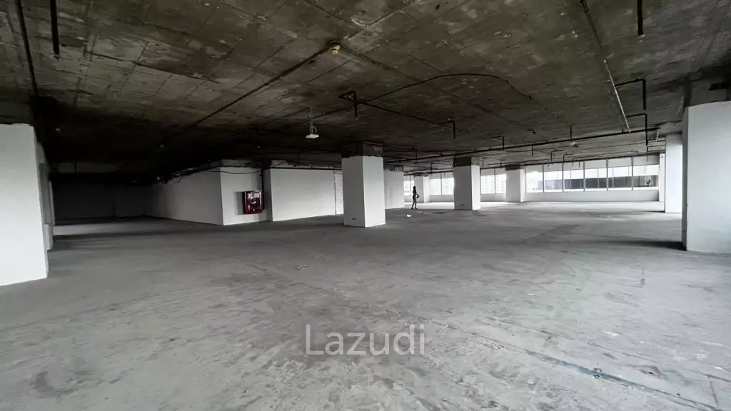 Office For Rent at Column Tower