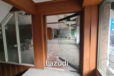 550sm 2nd + Lower Floor Space for Lease on Soi 39