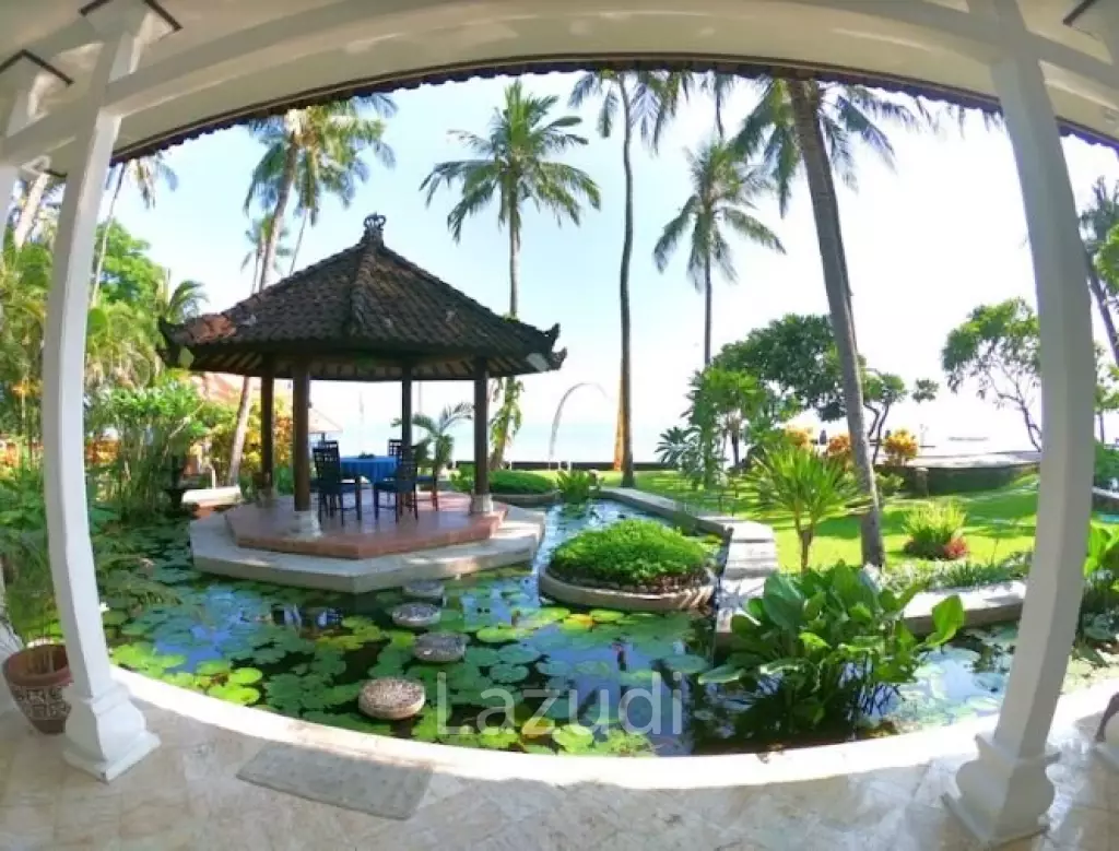 Spectacular Beachfront Villa Resort in Sambirenteng, Buleleng, North Bali