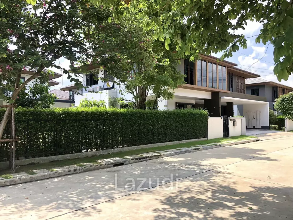 4 Bed 5 Bath 420 SQ.M Burasiri Pattanakarn