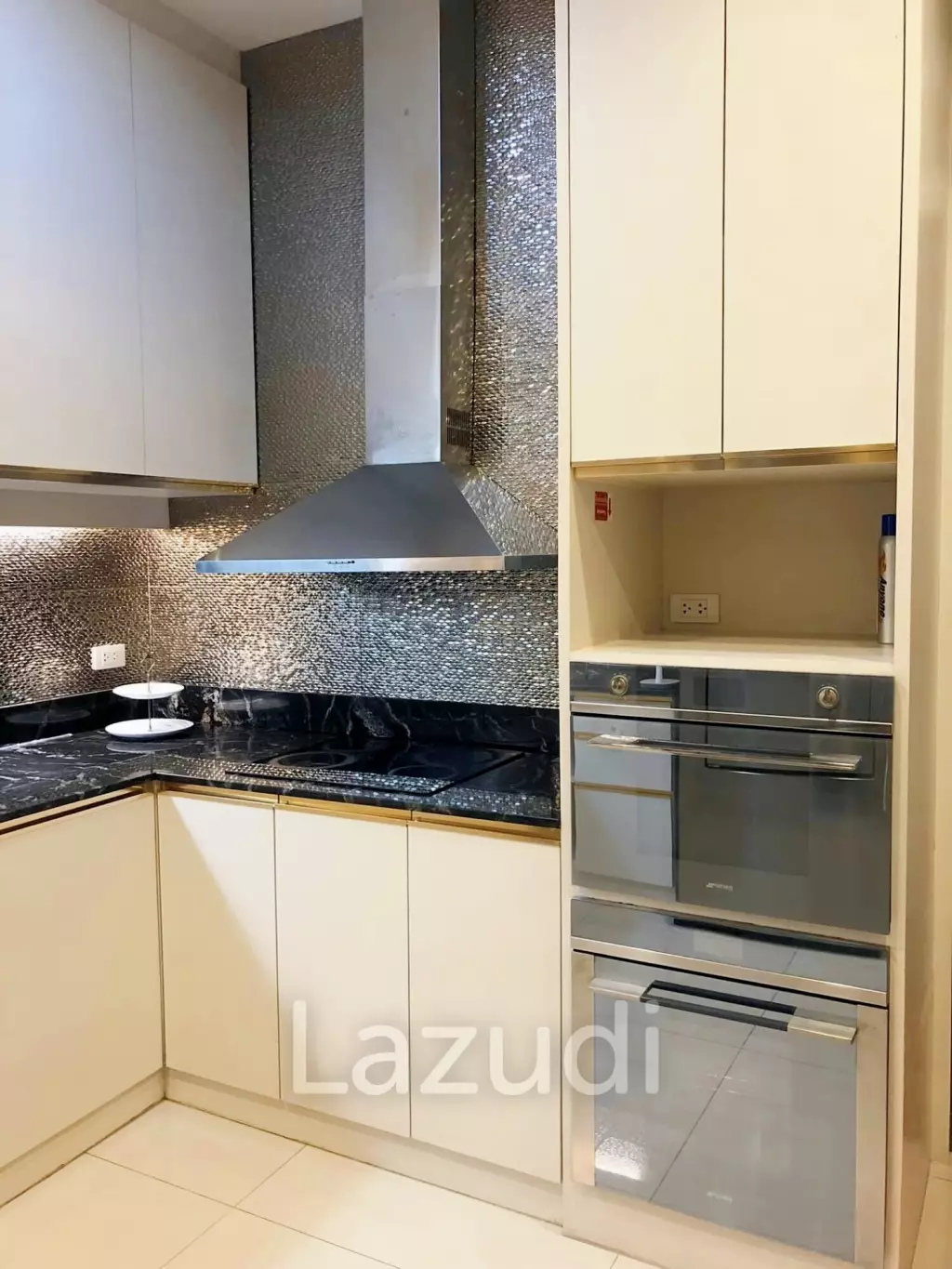 4 Bed 5 Bath 420 SQ.M Burasiri Pattanakarn