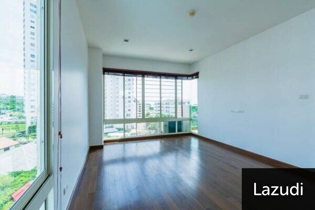 SEACRAZE : 2 Bed pool View Condo