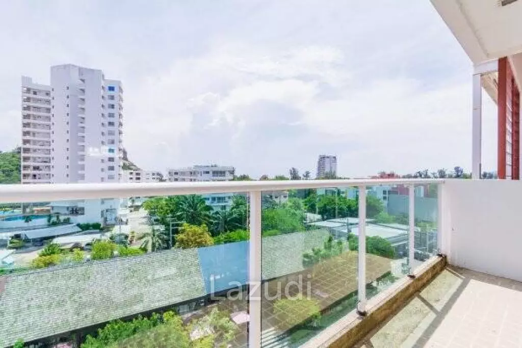 SEACRAZE : 2 Bed pool View Condo