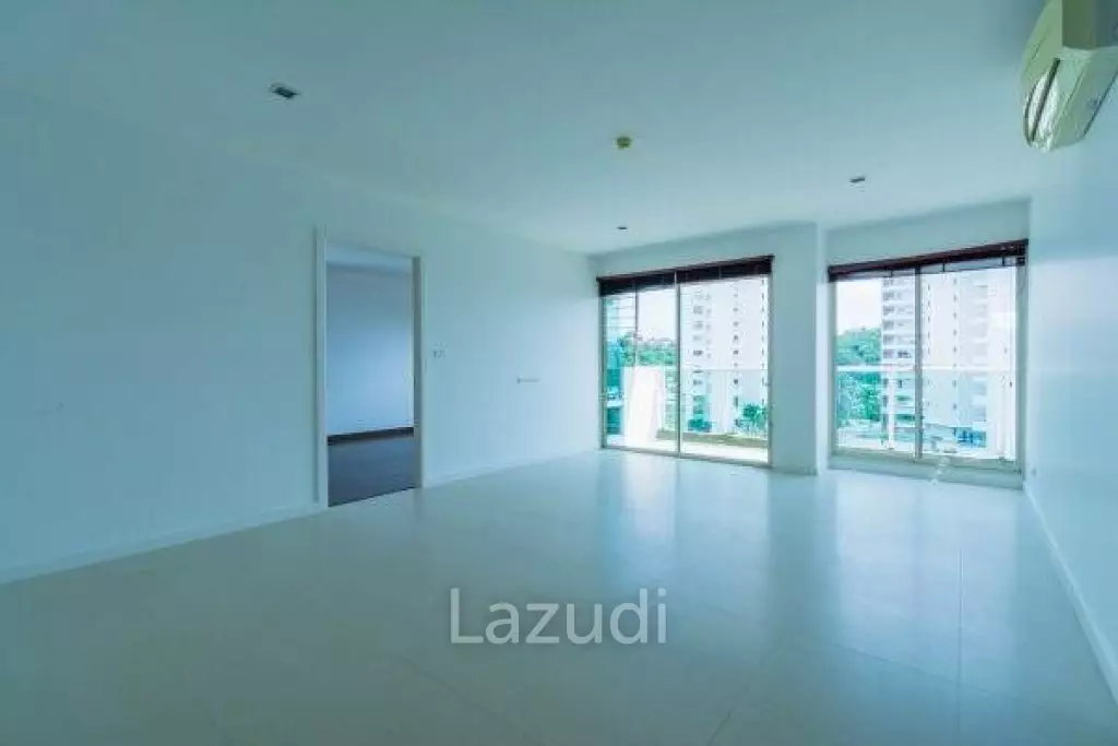 SEACRAZE : Great Value 2 Bed Sea View Condo