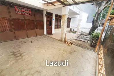 Rumah Disewakan Dekat Ciputra World Surabaya, Kampus UWKS, RS Mayapada Surabaya, Kebun Binatang Surabaya, TVRI