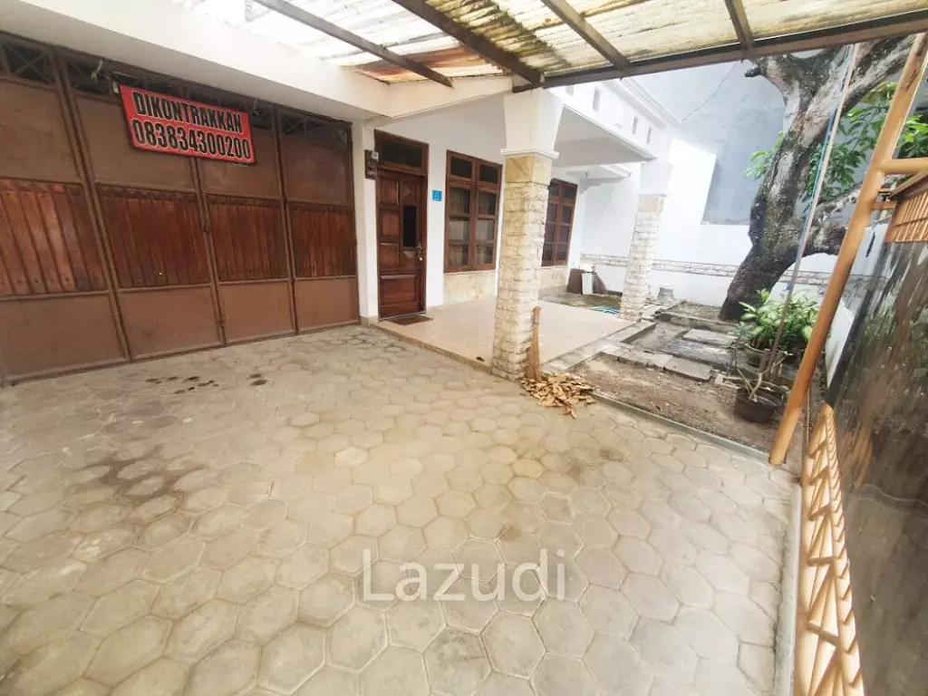 Rumah Disewakan Dekat Ciputra World Surabaya, Kampus UWKS, RS Mayapada Surabaya, Kebun Binatang Surabaya, TVRI