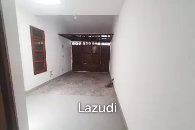 Rumah Disewakan Dekat Ciputra World Surabaya, Kampus UWKS, RS Mayapada Surabaya, Kebun Binatang Surabaya, TVRI