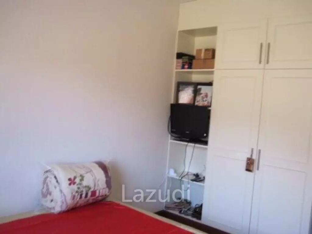 AV 88 TOWNHOUSE : Great Value 2 Storey townhouse in town