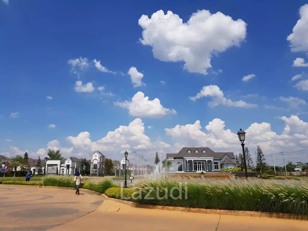 ขายบ้านเดียว 3-4ห้องนอน โครงการGolden village เชียงราย