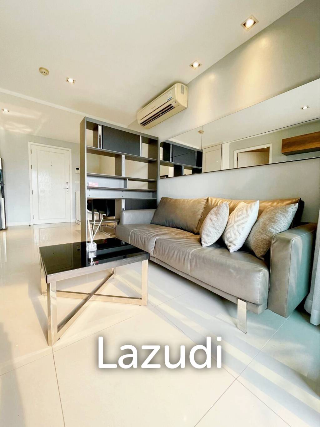 1 Bedroom 1 Bathroom 40 SQ.M. Le Nice Ekamai