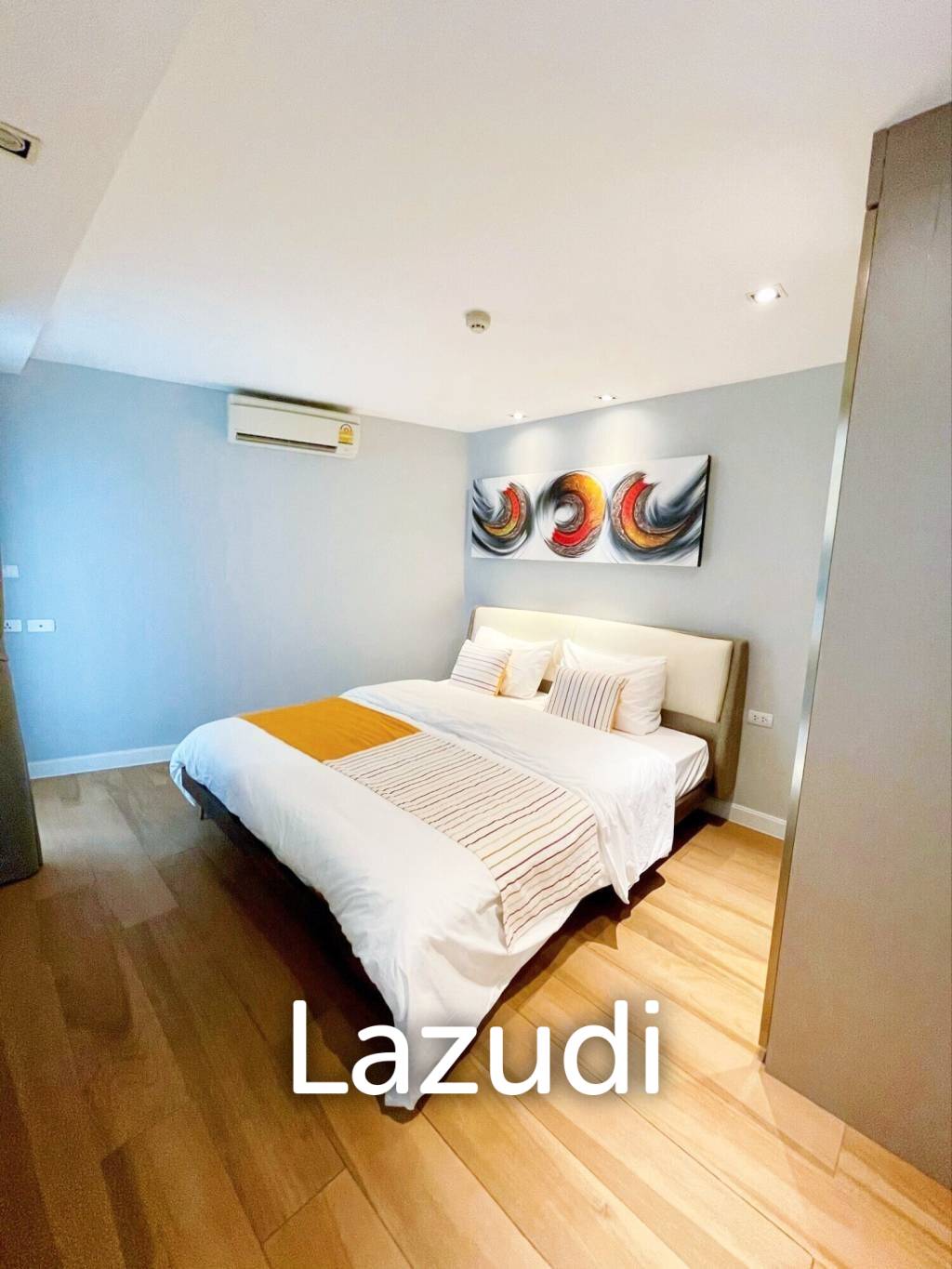 1 Bedroom 1 Bathroom 40 SQ.M. Le Nice Ekamai