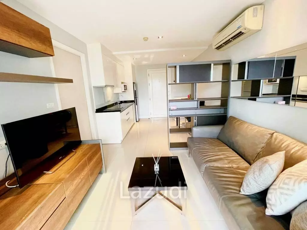 1 Bedroom 1 Bathroom 40 SQ.M. Le Nice Ekamai
