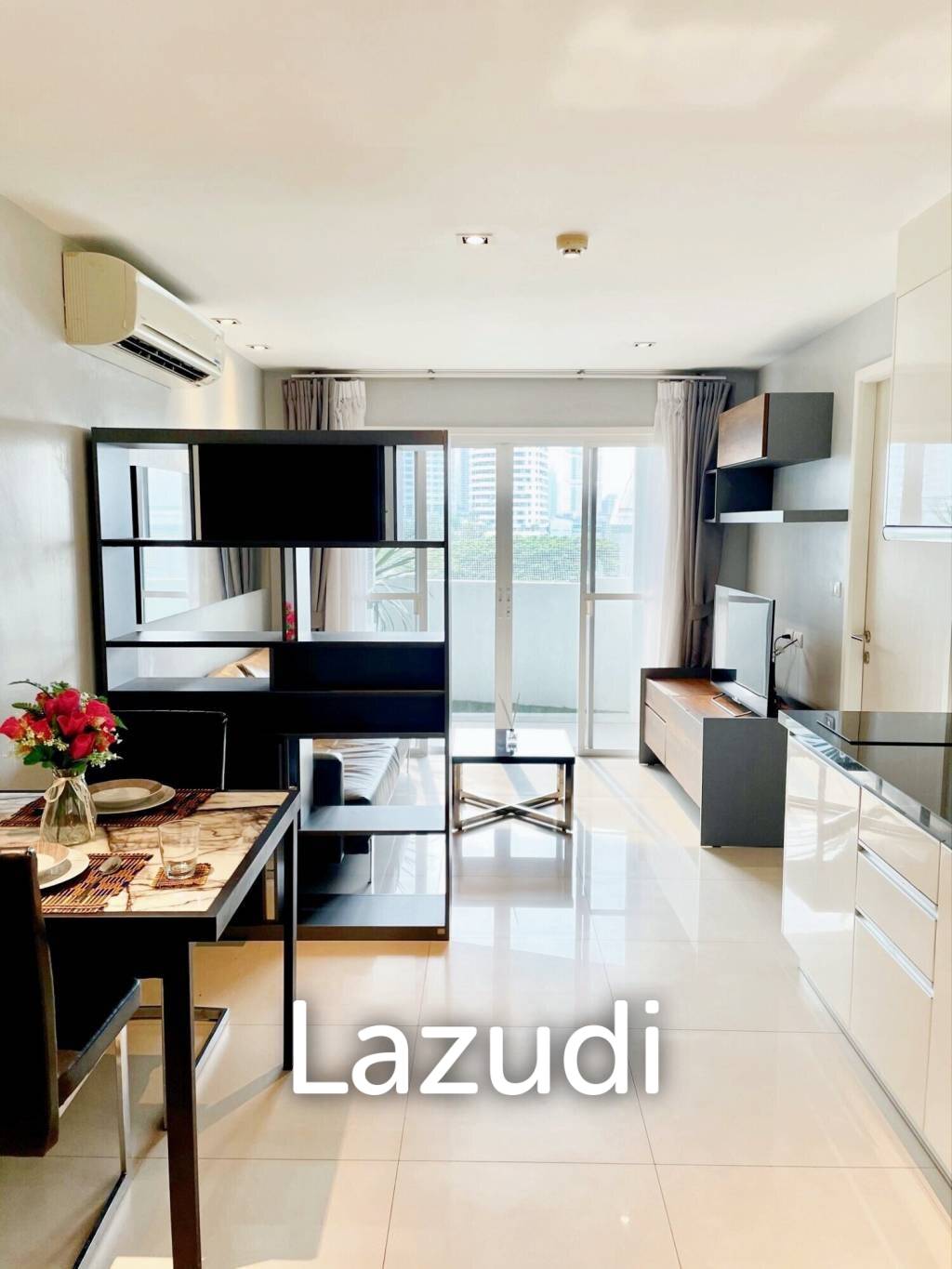 1 Bedroom 1 Bathroom 40 SQ.M. Le Nice Ekamai