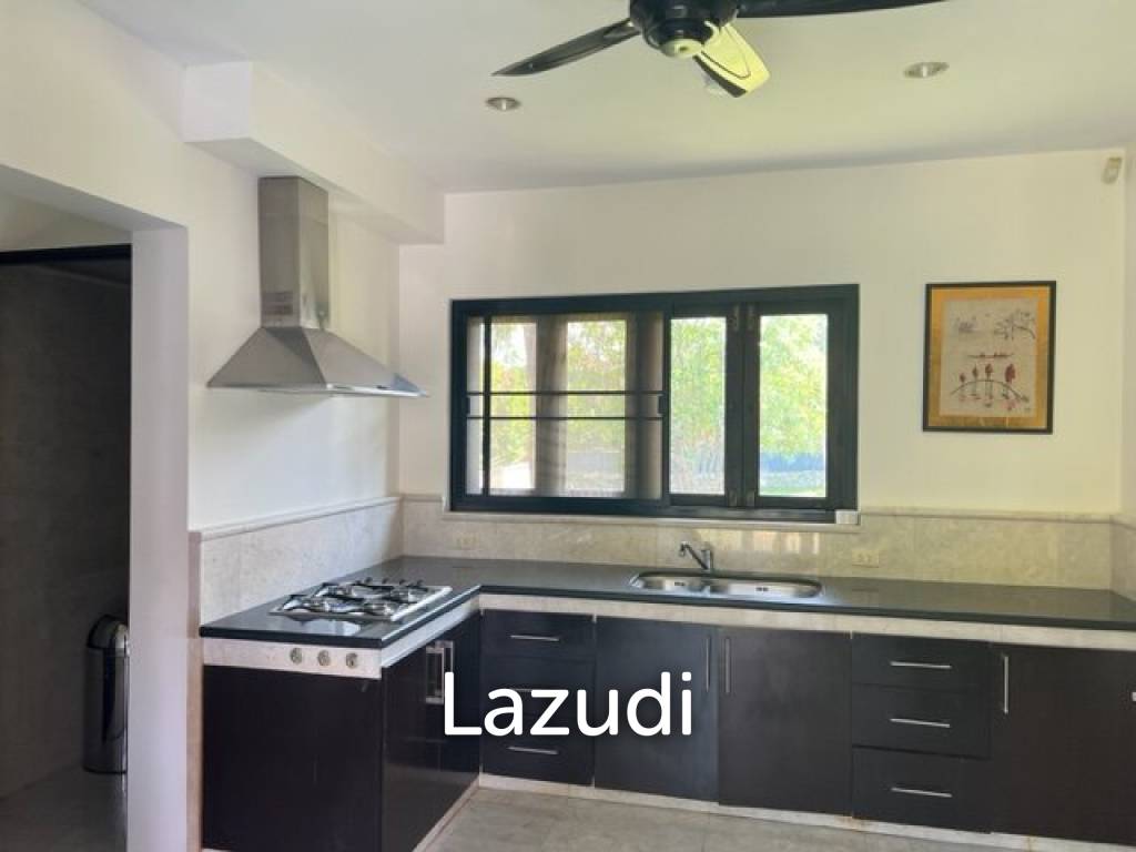 2,000 Sqm 3 Bed 4 Bath Villa For Sale