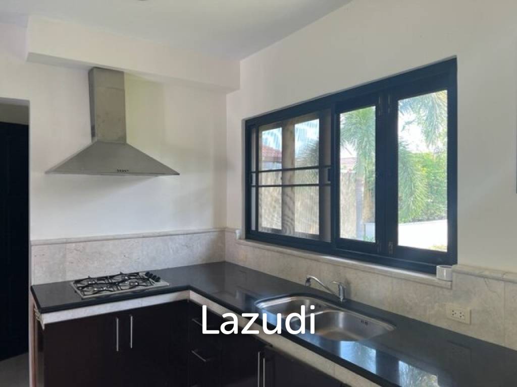 2,000 Sqm 3 Bed 4 Bath Villa For Sale