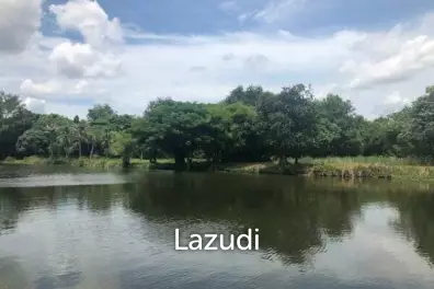 GREENFIELDS : Beautiful Lakefront 1 Rai Plot of Land on fishing lake, ideal for 1 or 2 Homes