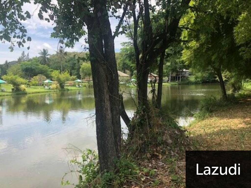 GREENFIELDS : Beautiful Lakefront 1 Rai Plot of Land on fishing lake, ideal for 1 or 2 Homes