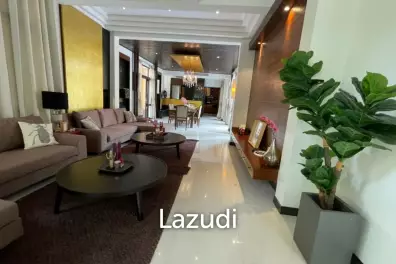 5 bedrooms Villa for rent