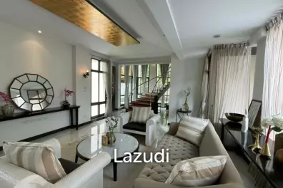 5 bedrooms Villa for rent